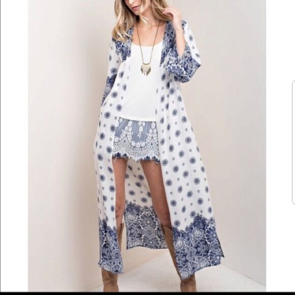 Blue and White Duster - Picture 2 of 2